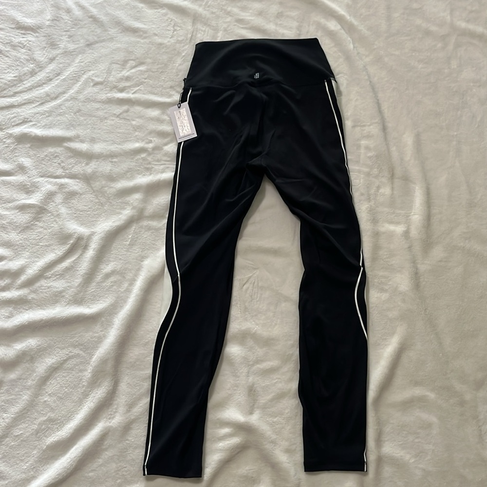 WeWoreWhat Black and Cream Leggings - Picture 8 of 13